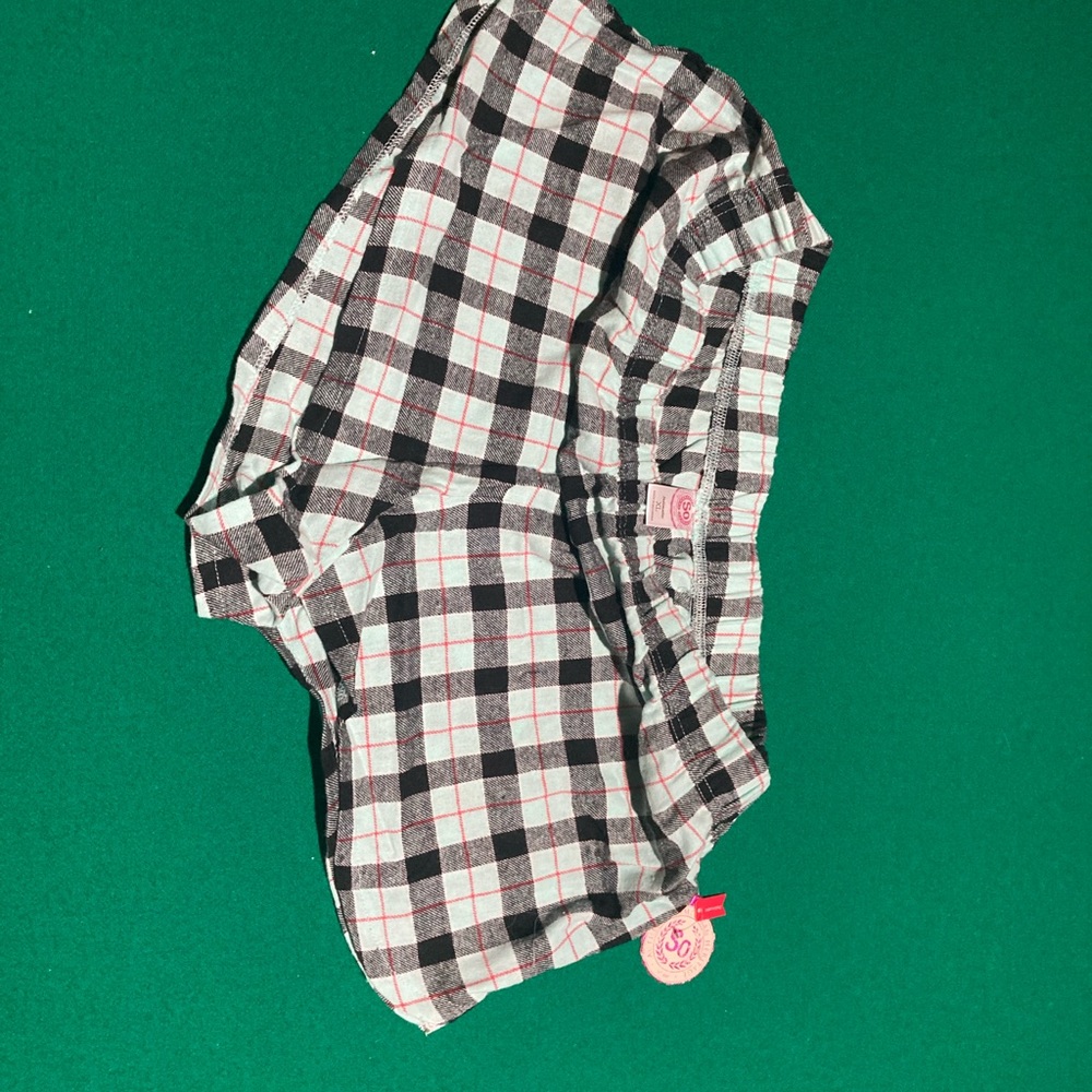 2 sleeping shorts